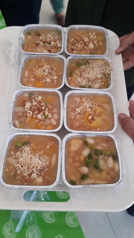 Tarım ve Orman İl Müdürlüğü tarafından personeline Aşure dağıtıldı