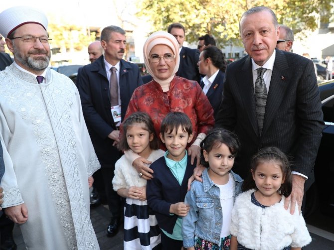 Erdoğan: “Adı ne olursa olsun teröre bulaşan hiçbir yapının İslam’la hiçbir bağı yoktur”