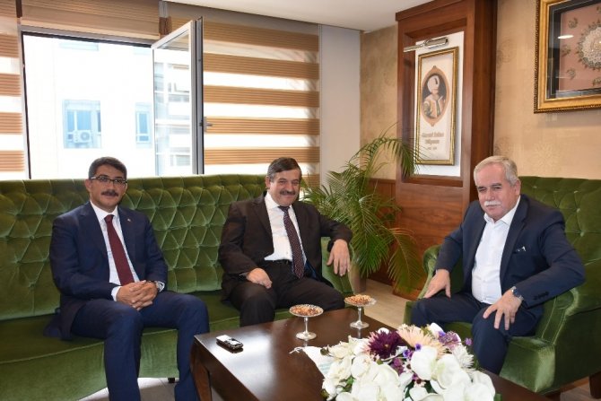 "Şehzadeler Belediyesi olarak kamu kurum ve kuruluşlarımızın yanında olacağız"