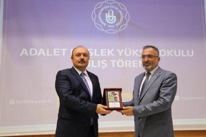 HSK üyesi Köseoğlu: "15 Temmuz’da 16 bin hakim savcımız varken şimdi 20 binlere ulaşacağız"