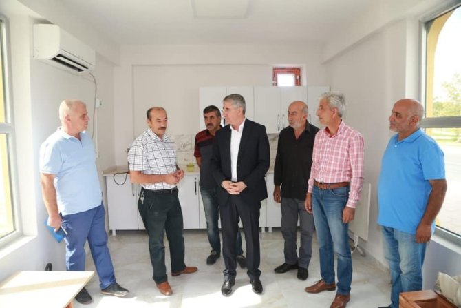 Elazığ Belediyesi tarafından modern taksi durakları
