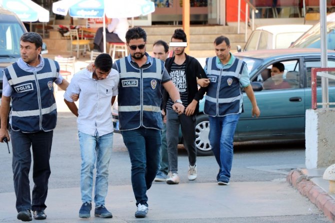 Motosiklet hırsızları kamerada "3 adet motosikleti çalan 2 kişi tutuklandı"