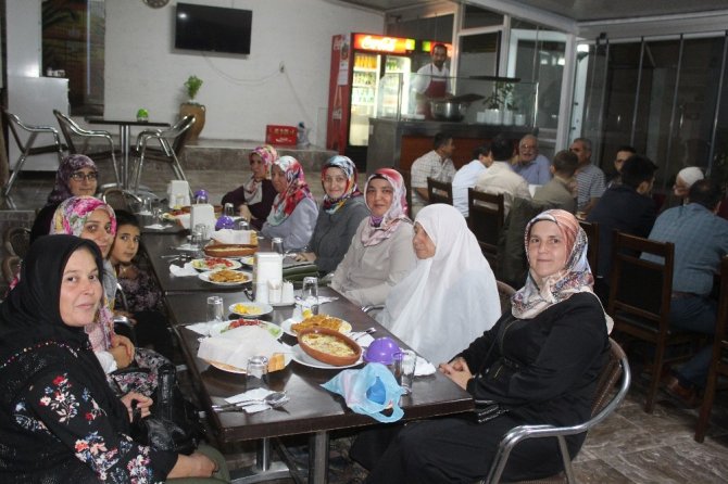 Sarıcakaya Belediyesi tarafından Din görevlileri onuruna yemek