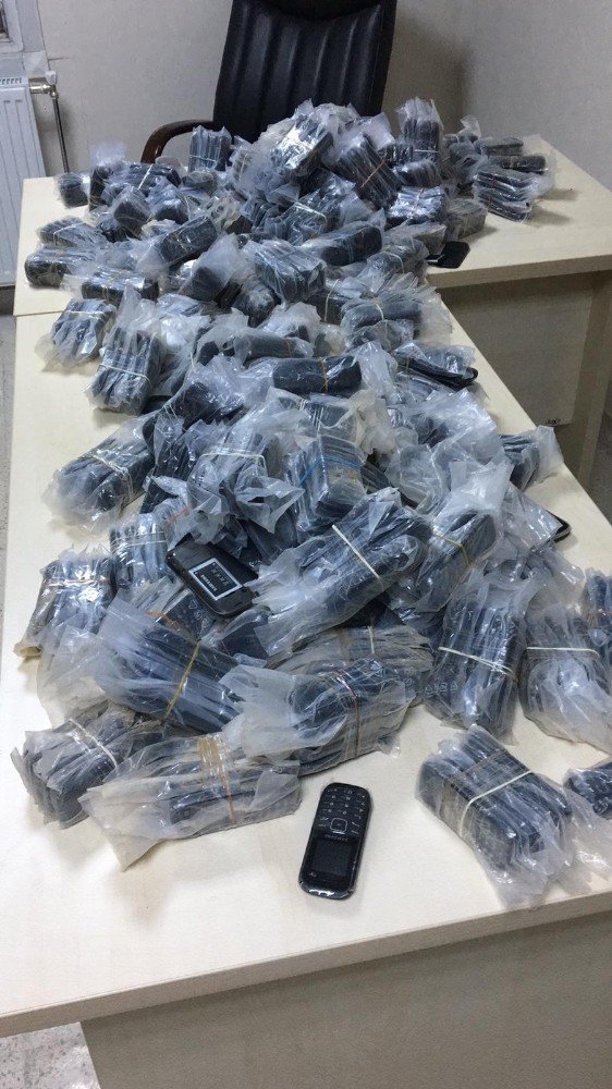 Van’da kaçak cep telefonu operasyonu 03 Ekim 2018