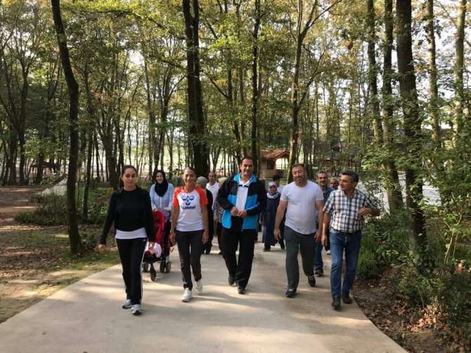 Kartepeli kadınlar sporda: "Hareket Ediyoruz Sağlıklı Kalıyoruz"