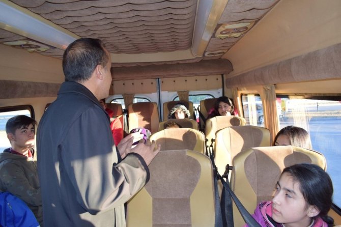 Çorum'un Sungurlu İlçe Milli Eğitim Müdürlüğü tarafından okul servisleri denetlendi