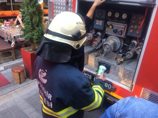 Eskişehir'de Elektrik kontağından çıkan yangın paniğe neden oldu