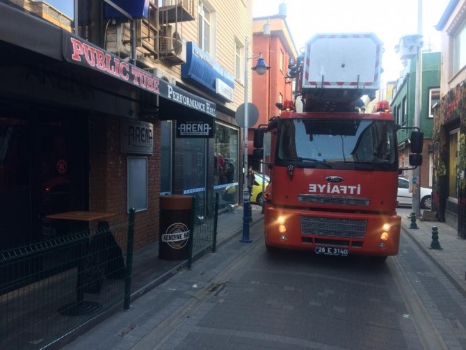 Eskişehir'de Elektrik kontağından çıkan yangın paniğe neden oldu