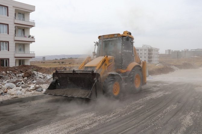 Karaköprü Belediyesi yol yapım çalışmaları sürüyor 09 Ekim 2018