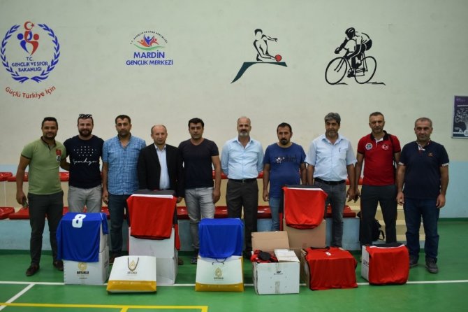 22 amatör spor takımı spor kulüplerine destek