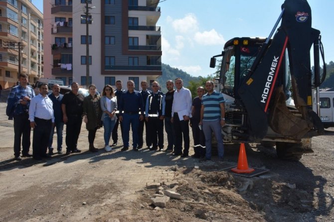 Görele Belediyesi’nden Sayfiye mahallesinin tüm cadde ve sokaklarında altyapı çalışması