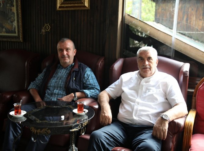 Sakarya Büyükşehir Belediye Başkanı Zeki Toçoğlu esnaflarla bir araya geldi