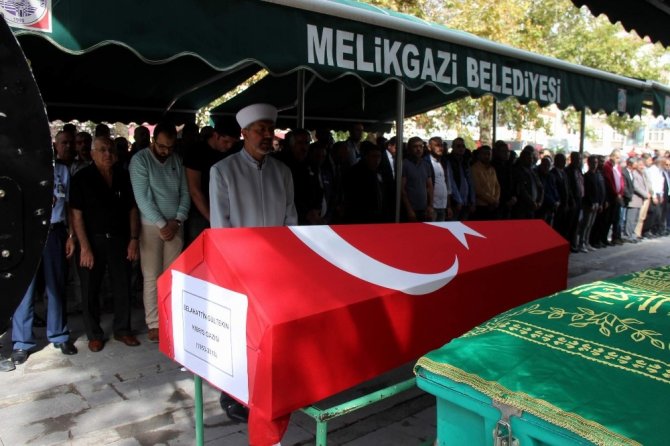 Kıbrıs Gazisi Selahattin Gültekin son yolculuğuna uğurlandı