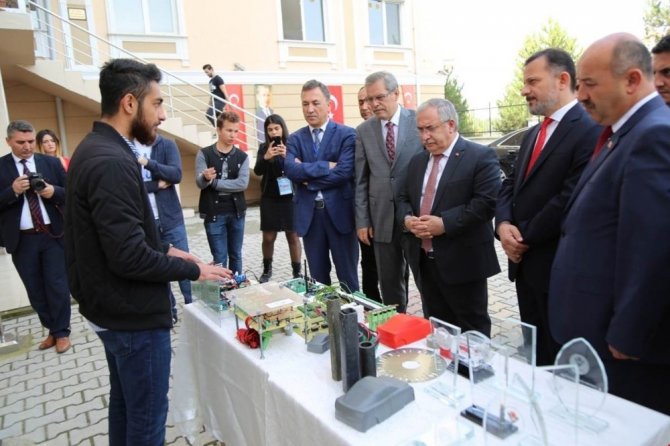 Kütahya Bilimle Şenleniyor" sloganıyla etkinlik düzenleniyor