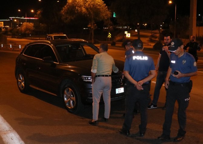 Adana'da Polisten kaçan alkollü ve ehliyetsiz sürücü kıskıvrak yakalandı