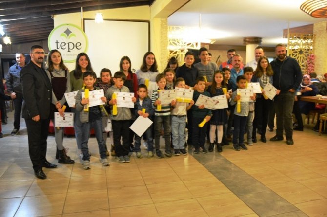 Bigalı karateciler kemer yükselme töreninde bir araya geldiler