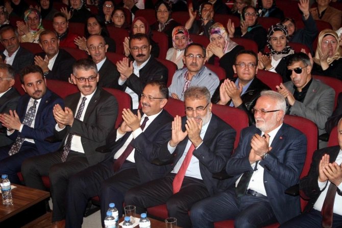 Özhaseki: "Kan kanseri çocuklarımıza ilik nakli bulunabilmesi için uygun bir ortam oluşturmaya çalışıyoruz”