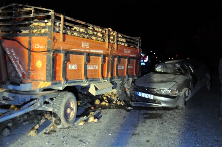 Karaman, yakınlarında düğüne giden Otomobil römorka çarptı: 2 ölü, 2 yaralı