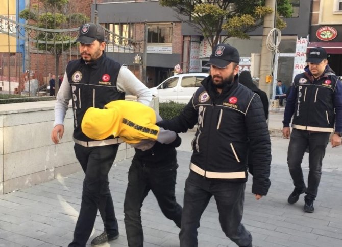 Eskişehir'de Uyuşturucu 9 şüpheliden 6'sı adliyeye sevk edildi.