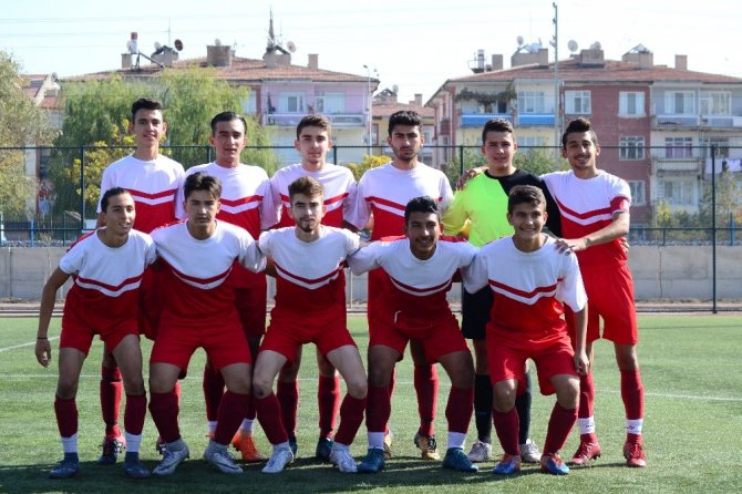 U19 Ligi Talasgücü Belediyespor Anadolu Yıldızları'nı ikinci yarıda bulduğu gollerle 2-0 yen