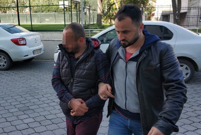 Samsun'da uyuşturucu ticareti suçundan 3 kişi gözaltına alarak adliyeye sevk edildi