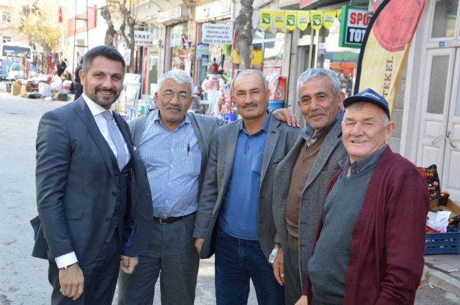 Sivrihisar Belediye Başkanı Yüzügüllü halk pazarında