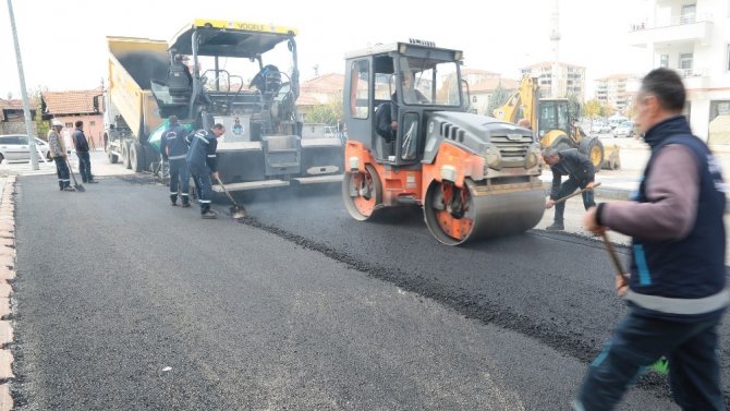 Battalgazi’de asfalt çalışmaları deva ediyor