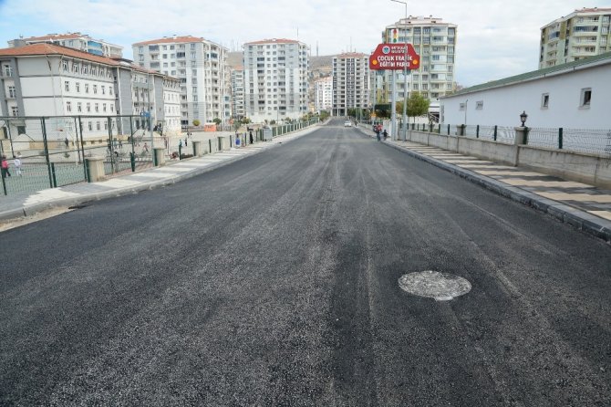 Battalgazi’de asfalt çalışmaları deva ediyor