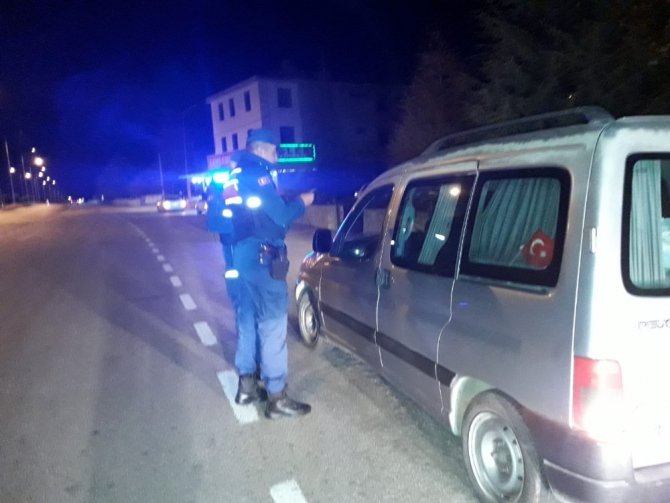 Sungurlu İlçe Jandarma Komutanlığı ekipleri, güven ve huzur uygulaması