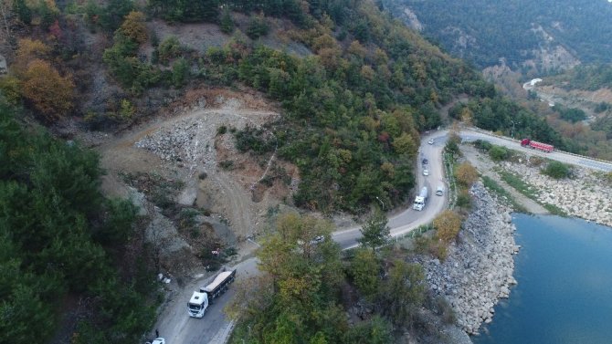 Uludağ’ın eteklerinde dağ ilçelerine ulaşım için tünel inşaatı başladı