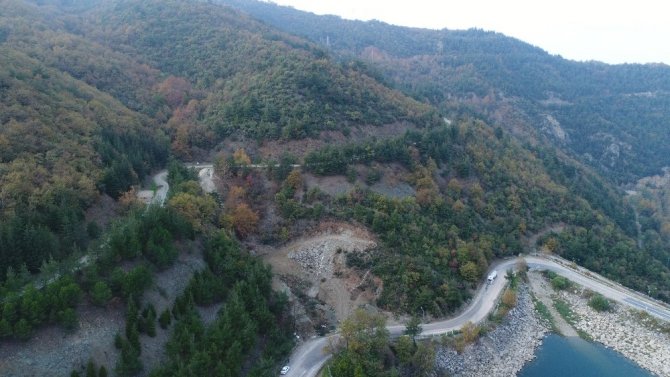 Uludağ’ın eteklerinde dağ ilçelerine ulaşım için tünel inşaatı başladı