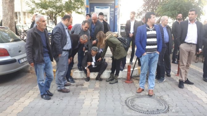 Adıyaman'da, motosikletin yayaya çarpması sonucu 2 kişi yaralandı