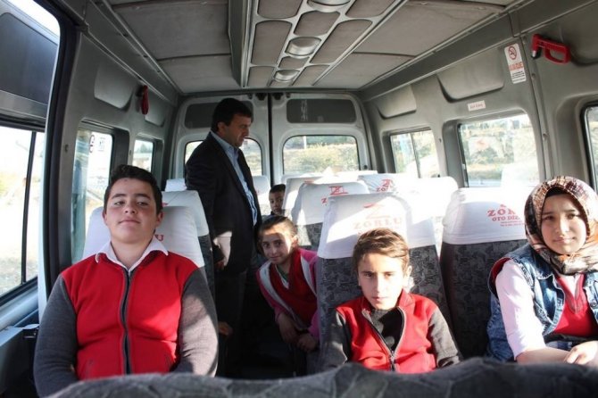 Sungurlu İlçe Milli Eğitim Şube Müdürlüğünce servis araçları denetlendi