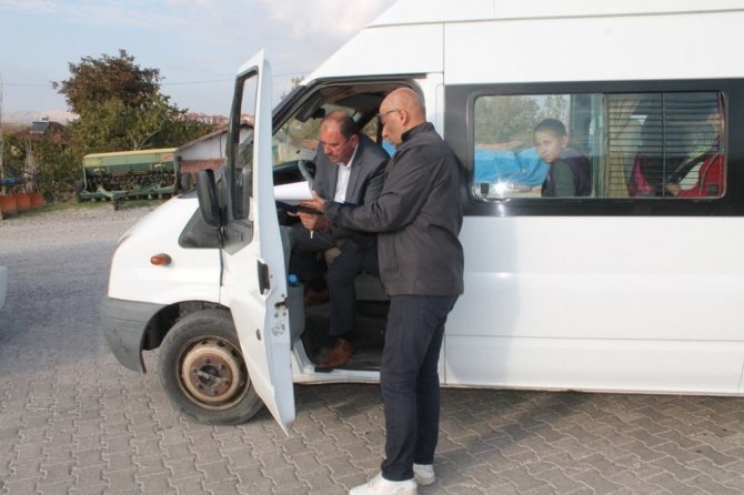 Sungurlu İlçe Milli Eğitim Şube Müdürlüğünce servis araçları denetlendi
