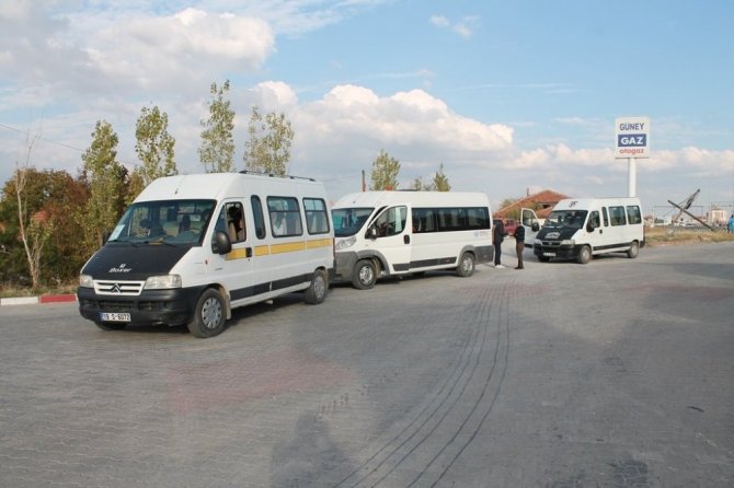 Sungurlu İlçe Milli Eğitim Şube Müdürlüğünce servis araçları denetlendi