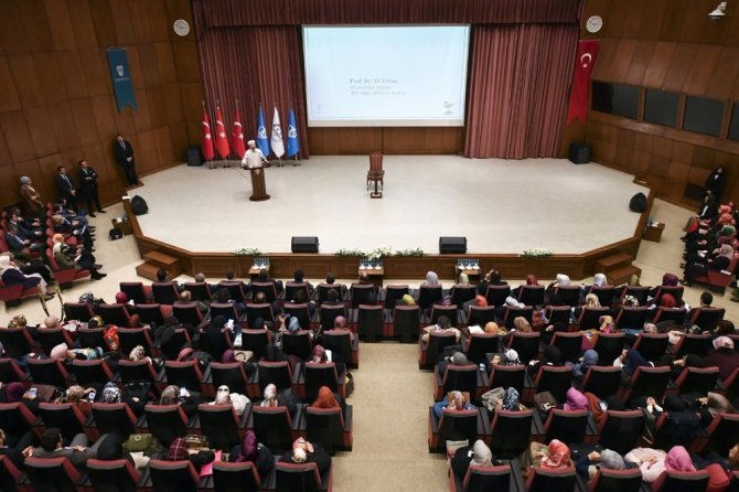 Erbaş: “İdeal aile yapısı olmadan ideal bir toplumdan söz etmek mümkün değil”