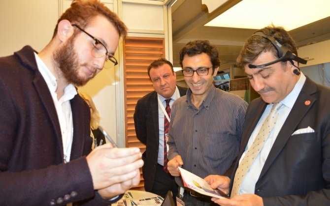 İYYÜ Smart Future Expo’da Yeni Yüzyıl Üniversitesi Projelerini Sergiledi