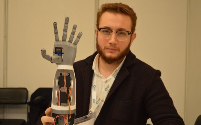 İYYÜ Smart Future Expo’da Yeni Yüzyıl Üniversitesi Projelerini Sergiledi