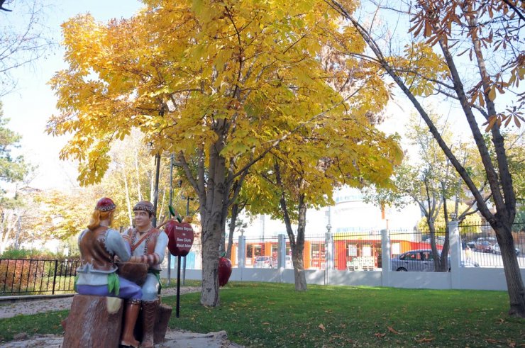 Kırşehir’de kartpostallık sonbahar manzaraları görenleri büyüledi