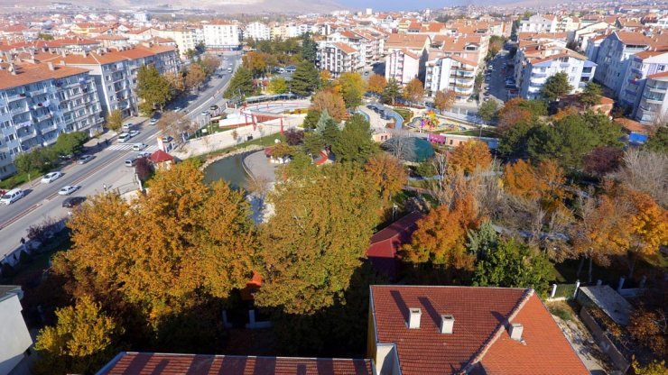 Kırşehir’de kartpostallık sonbahar manzaraları görenleri büyüledi