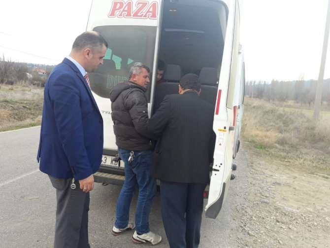 Kütahya'nın Pazarlar ilçesinde öğrenci servisi yapan araçlar denetlendi