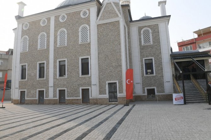 Osmangazi Belediyesi Aygörenler Cami'nin eksiklerini giderdi