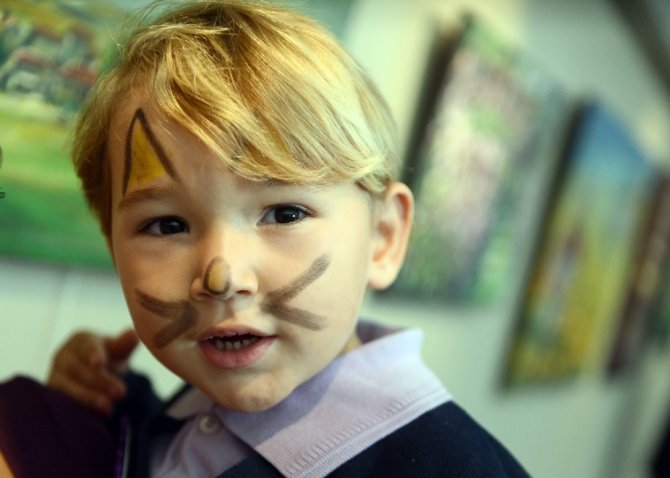 Prematüre bebekler ve aileleri bir araya geldi