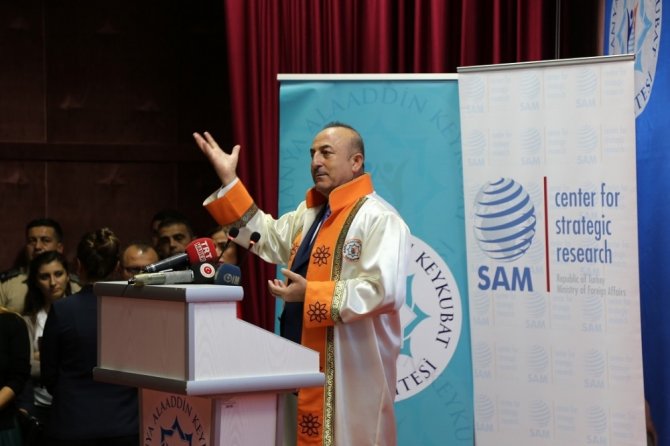 Mevlüt Çavuşoğlu:” Bizler Türk dış politikamız için elimizden gelen her şeyi yapıyoruz”