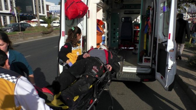 Aydın'daki Trafik kazasında motosiklet sürücüsü ölümden kıl payı kurtuldu