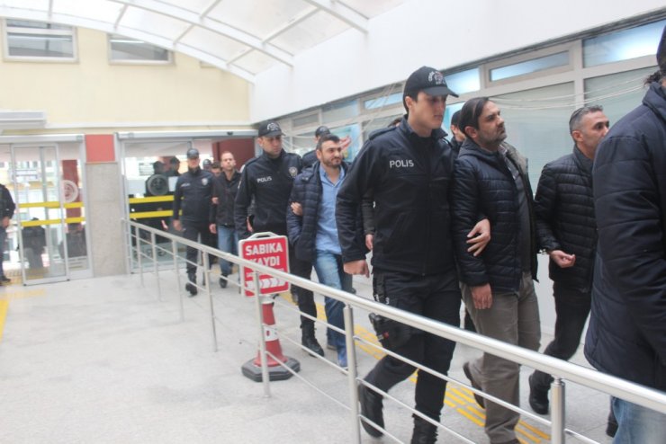 Kocaeli merkezli FETÖ/PDY soruşturması "Adliyeye sevk edilen 22 şüphelinden 7'si tutuklandı"
