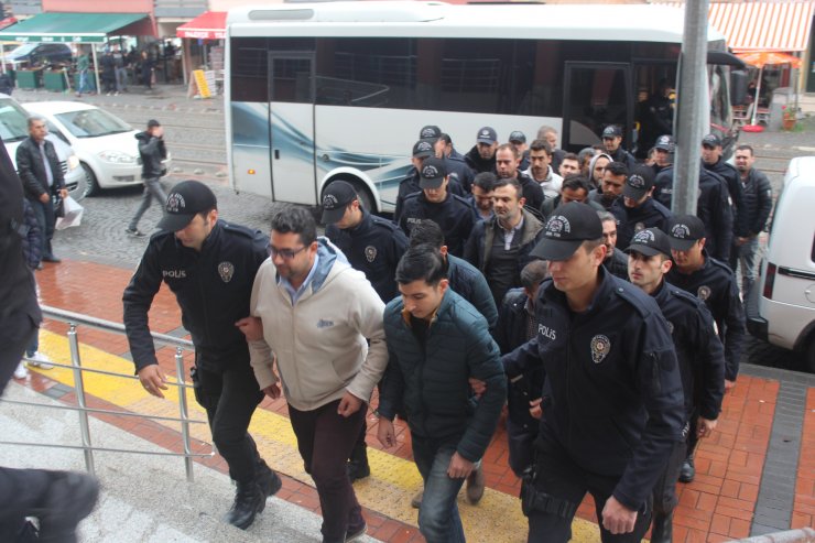 Kocaeli merkezli FETÖ/PDY soruşturması "Adliyeye sevk edilen 22 şüphelinden 7'si tutuklandı"