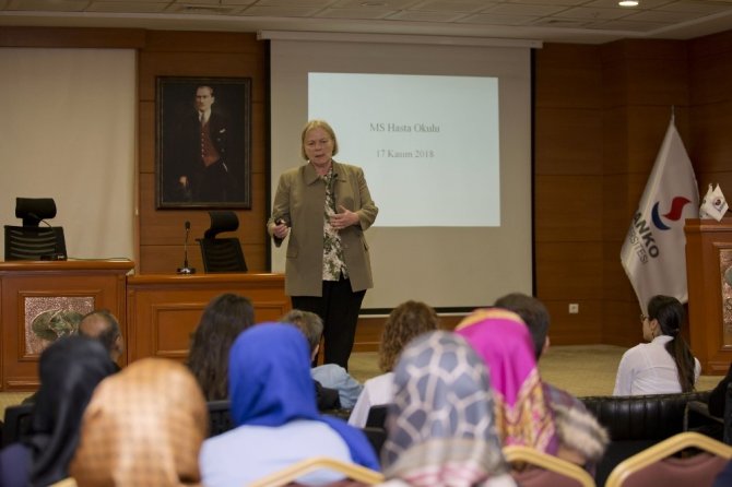 MultiplSkleroz daha çok genç erişkin yaşlarda başlayan bir hastalıktır