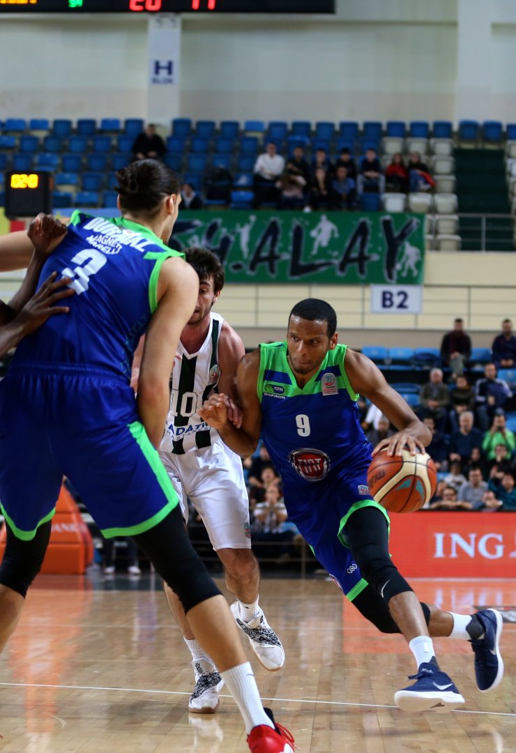 TOFAŞ Başantrenörü Orhun Ene de Selçuk Ernak ve Sakarya ekibini tebrik etti