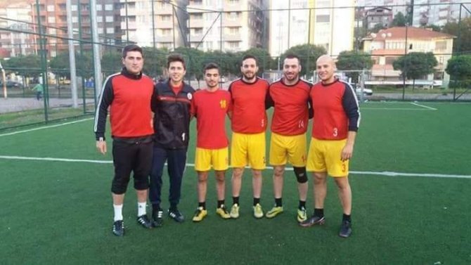 Maçta kalp krizi geçiren futbolcu Miraç Bektaş hayatını kaybetti